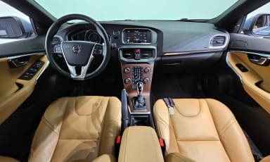 V40