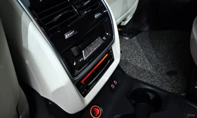X7 (G07)