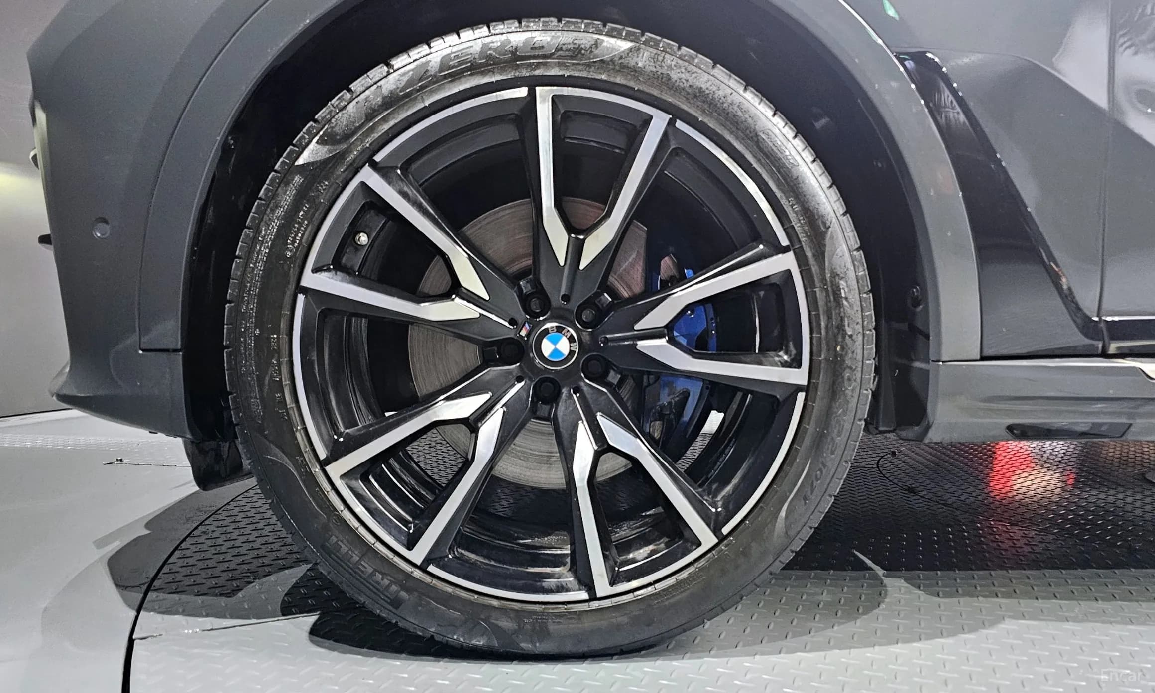 X7 (G07)