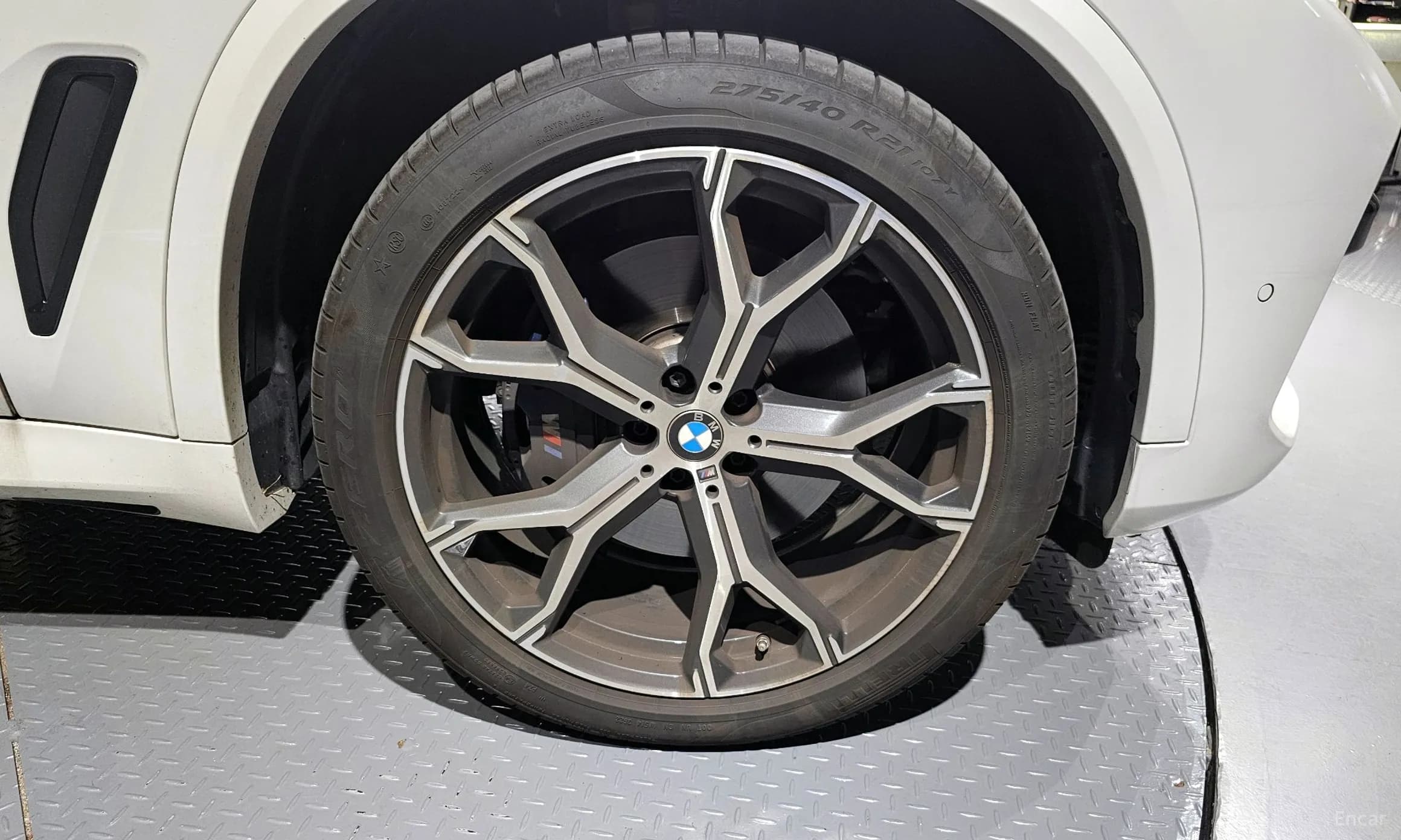 X5 (G05)