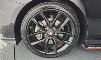 Veloster (JS)