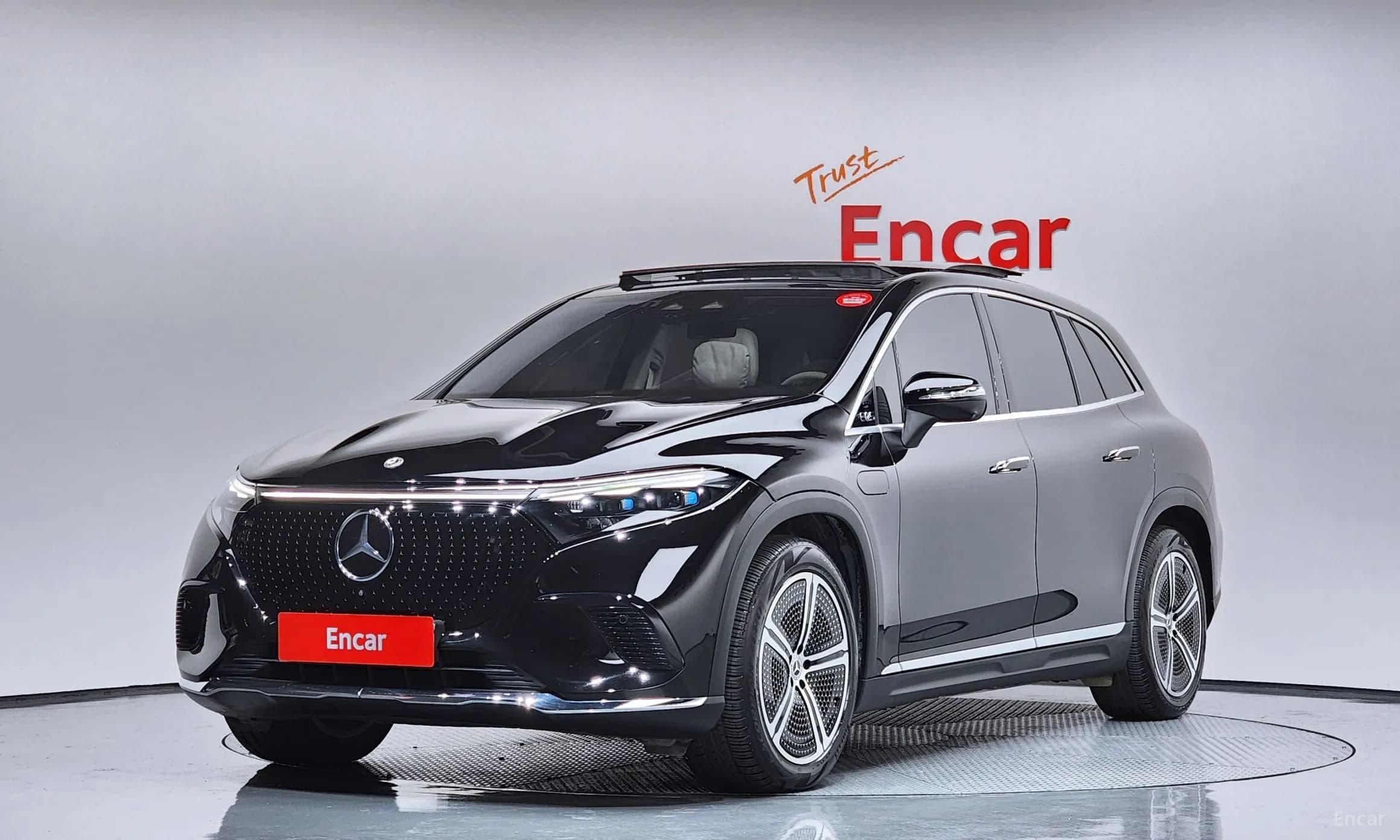EQS SUV X296
