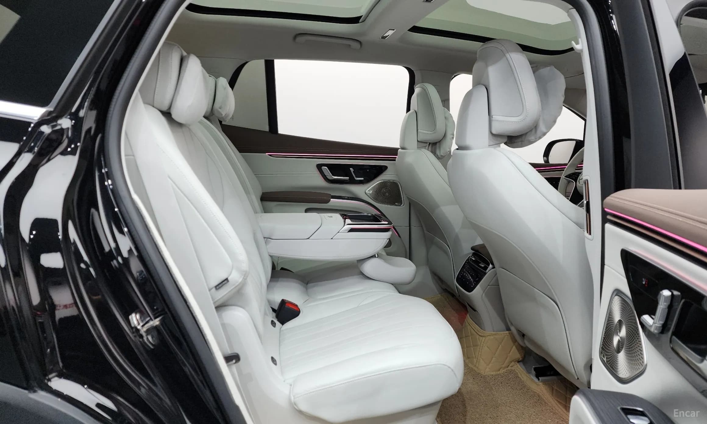EQS SUV X296
