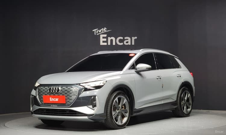 Q4 e-tron (F4)