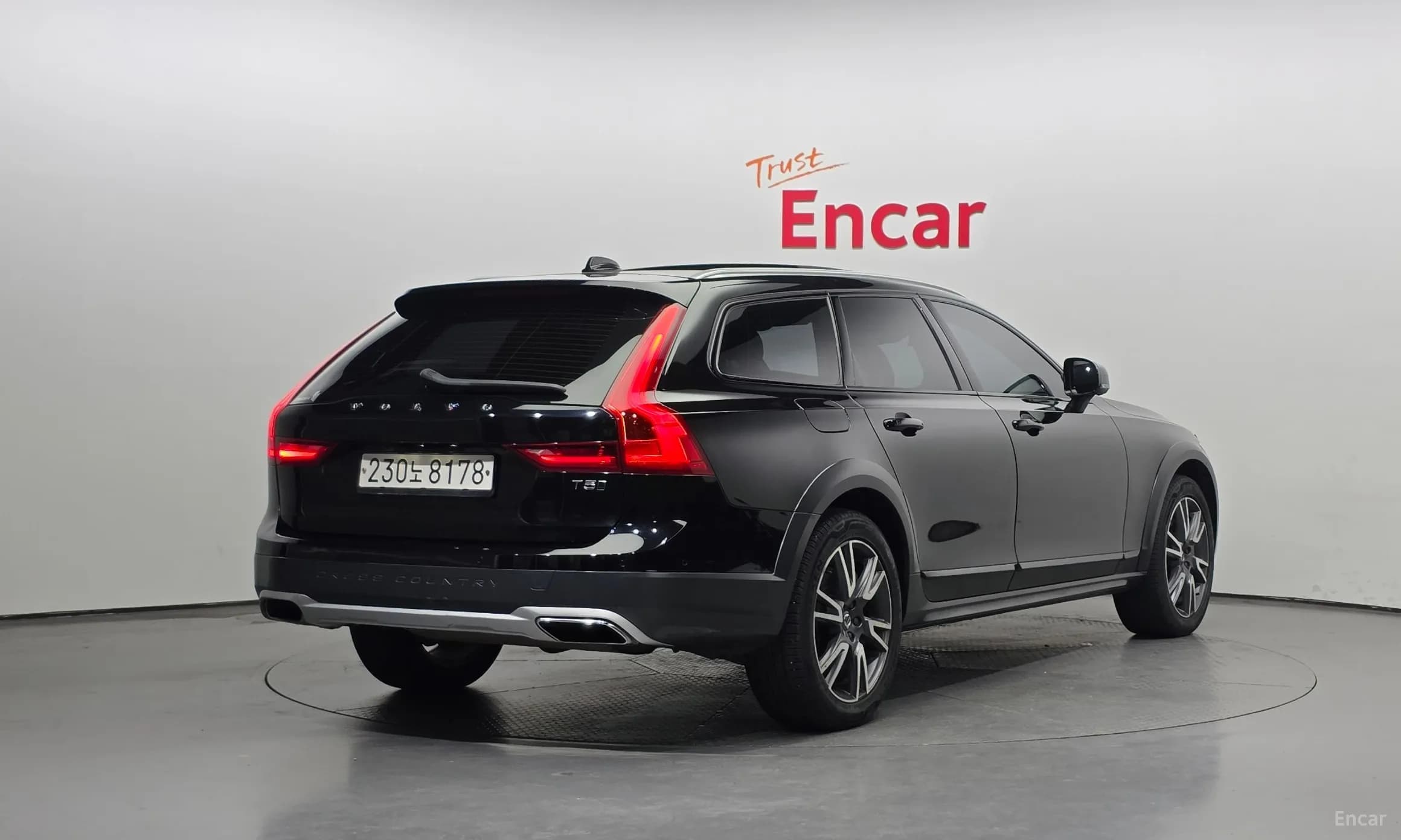 V90 Cross Country