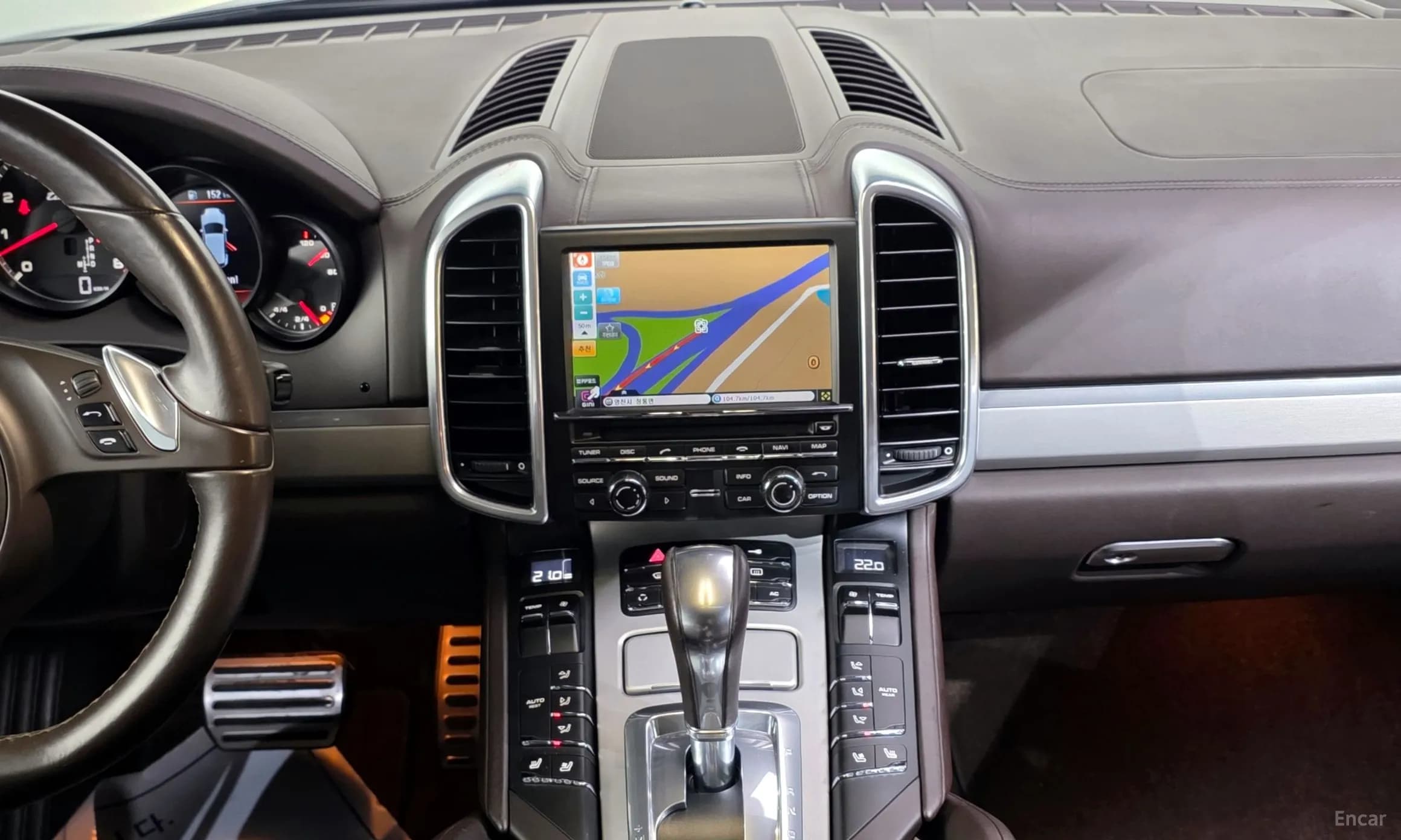 New Cayenne