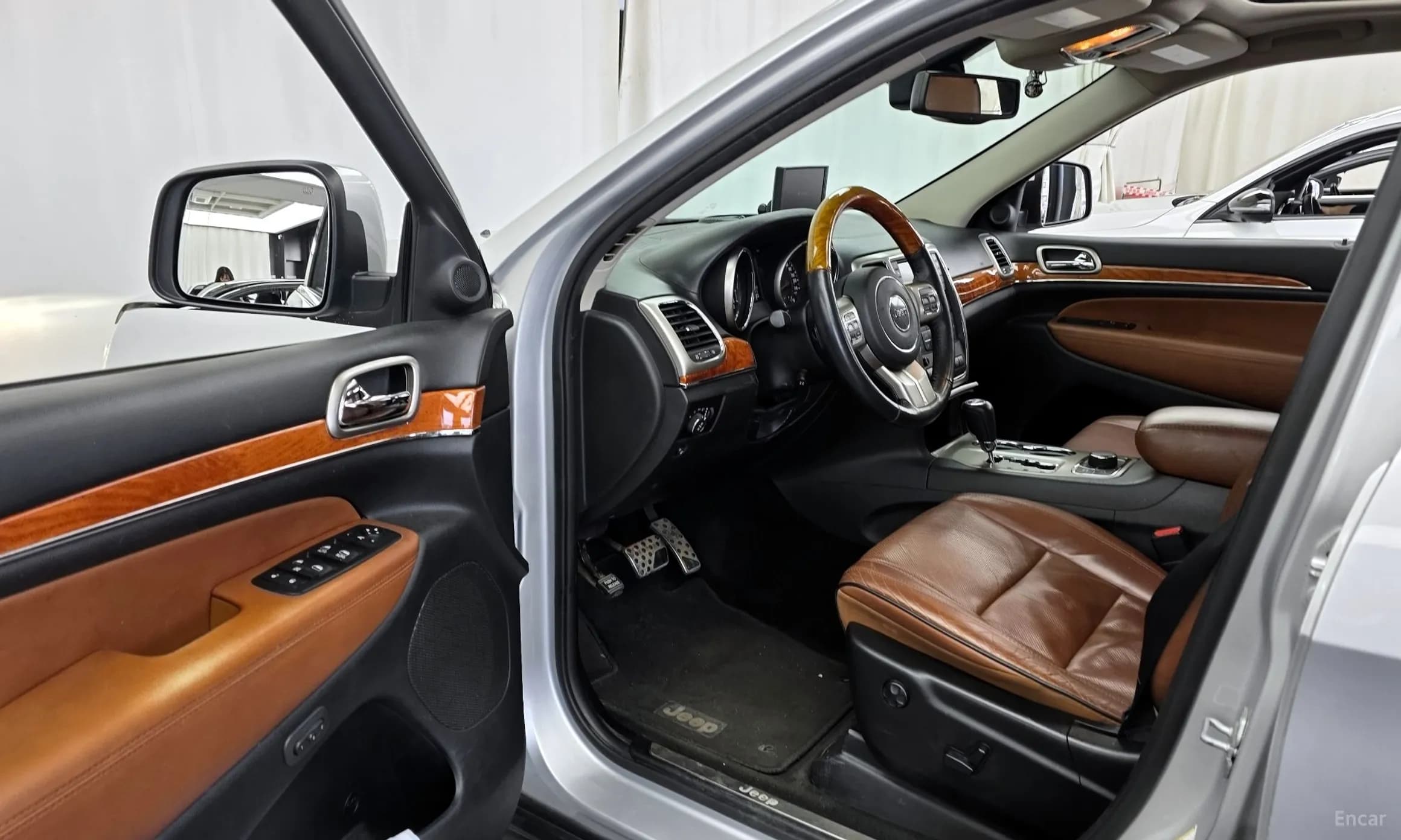 Grand Cherokee