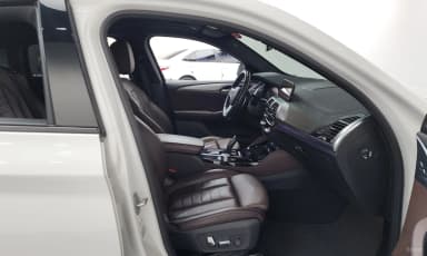 X4 (G02)