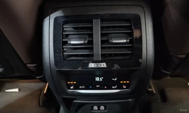 X4 (G02)