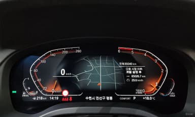 X4 (G02)