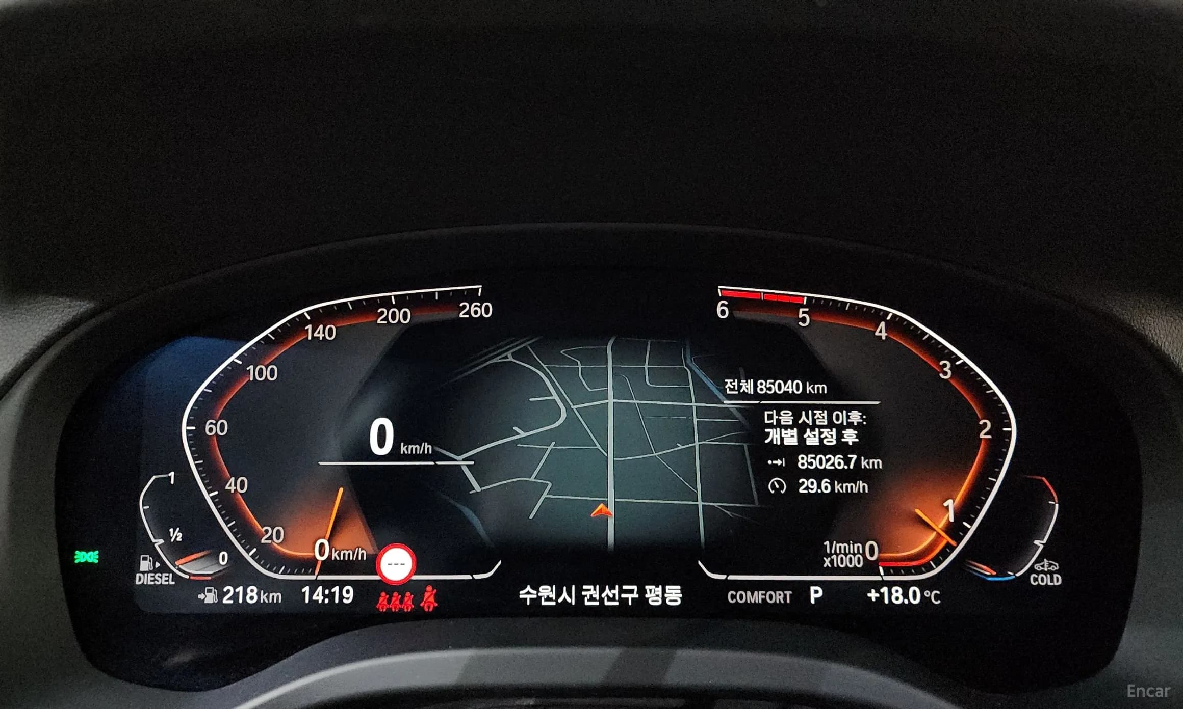 X4 (G02)