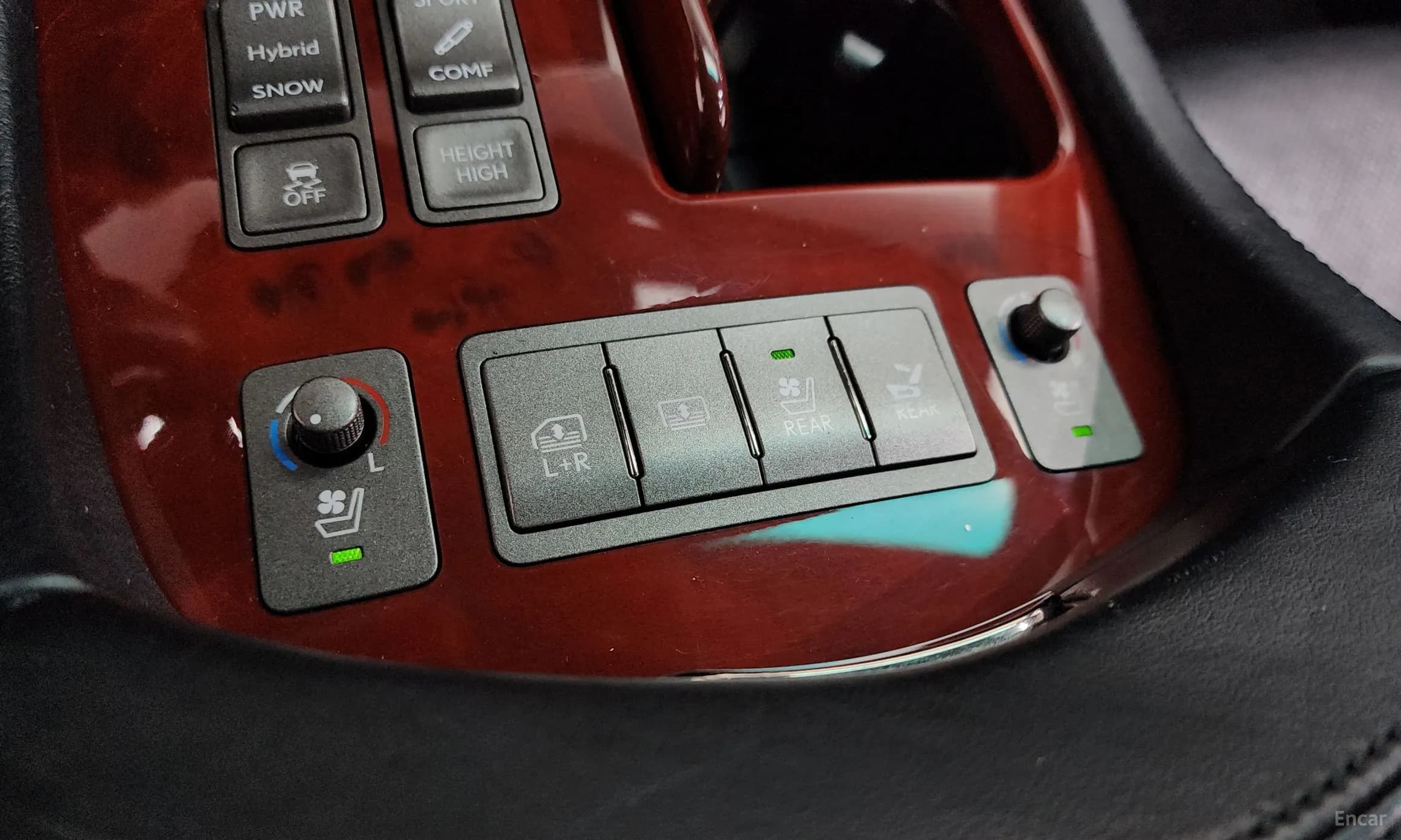LS600hL