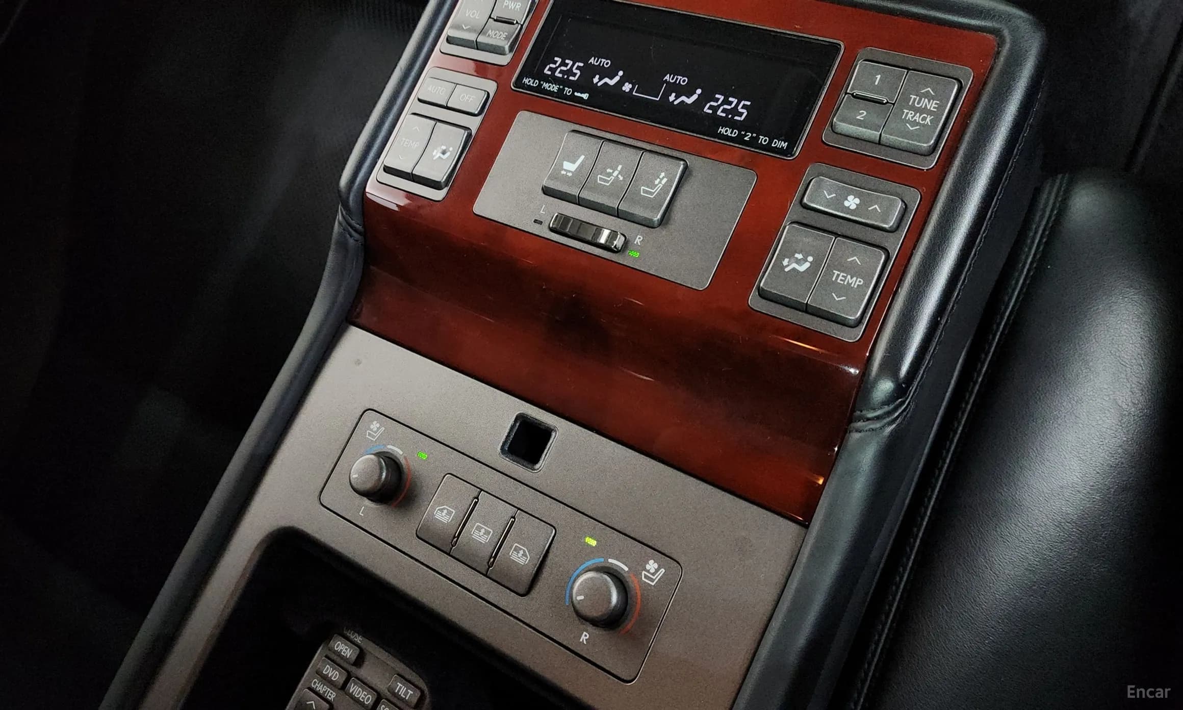 LS600hL