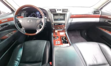 LS600hL