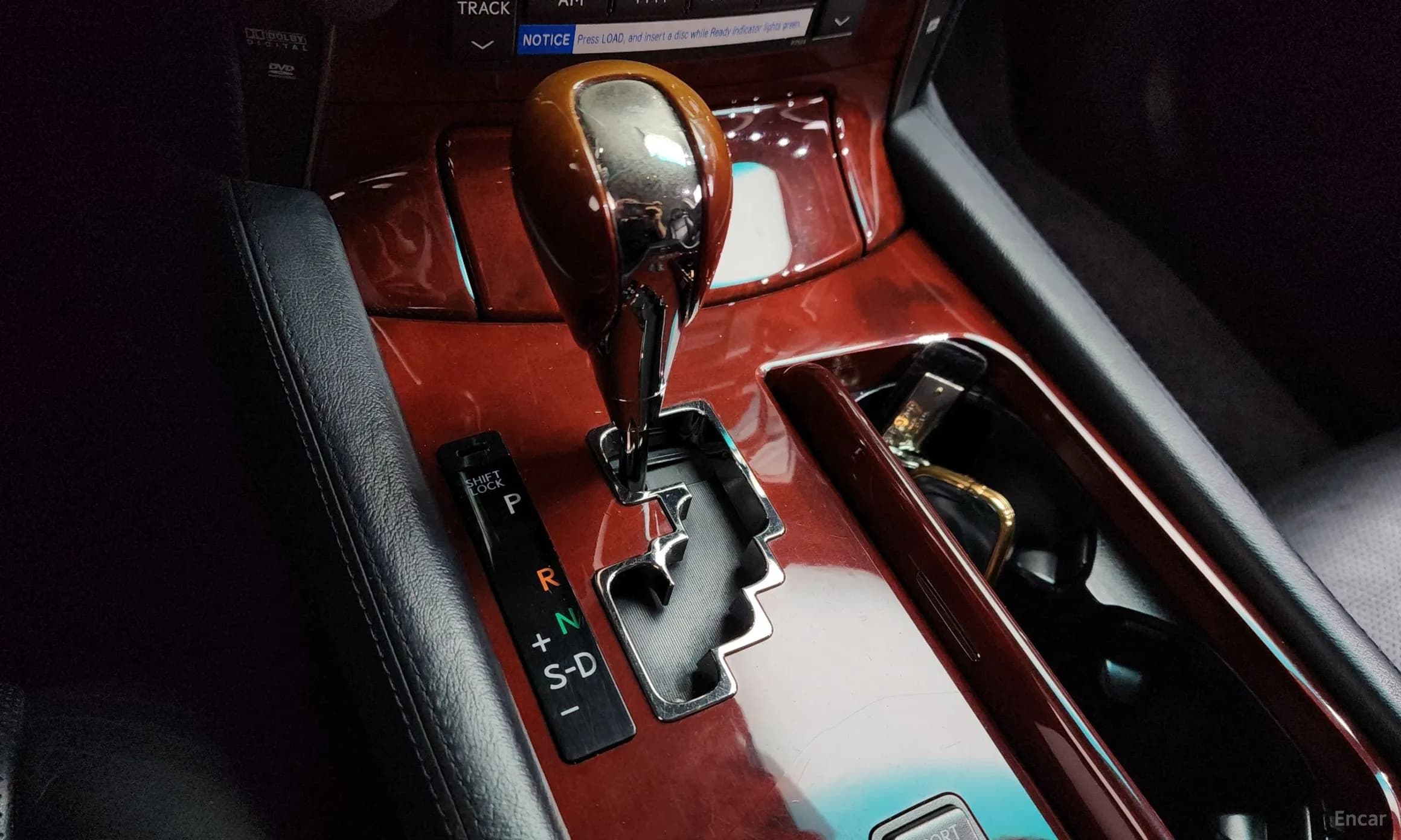 LS600hL