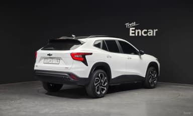 Trax Crossover