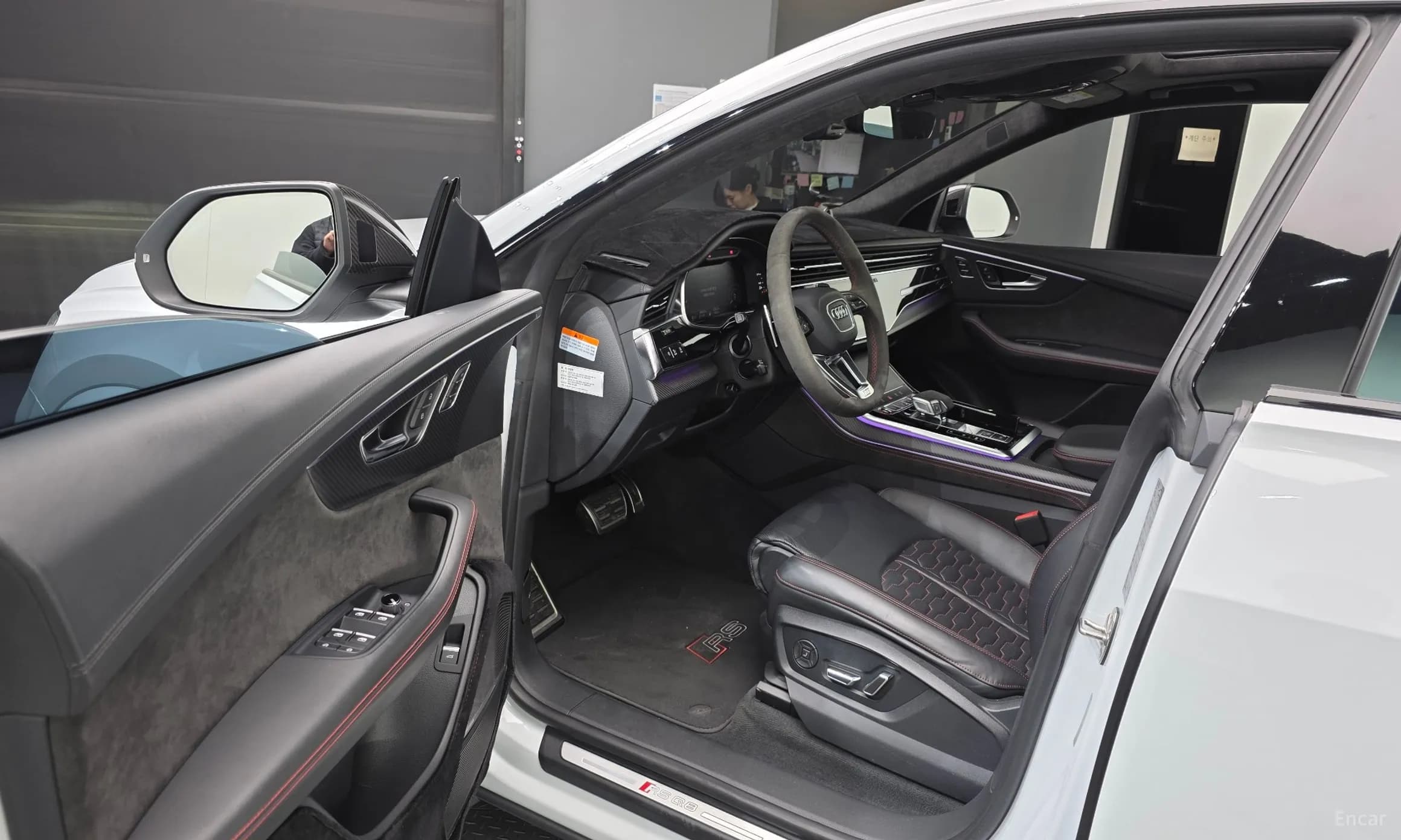 RSQ8 (4M)