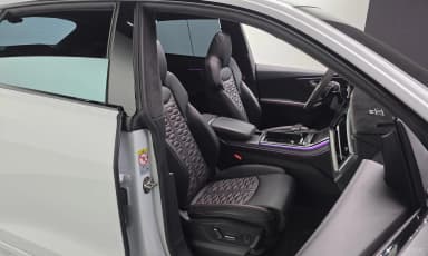 RSQ8 (4M)