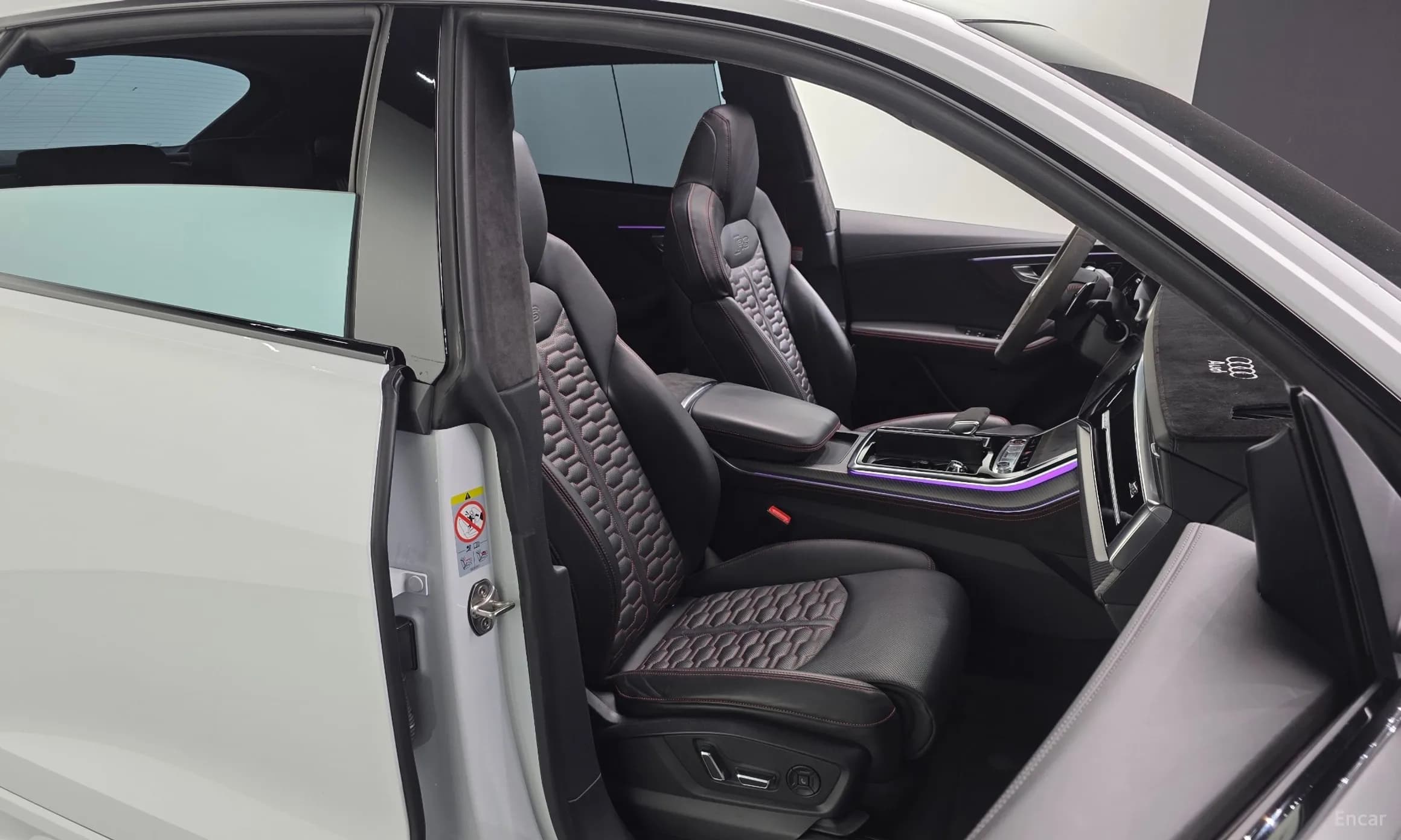 RSQ8 (4M)