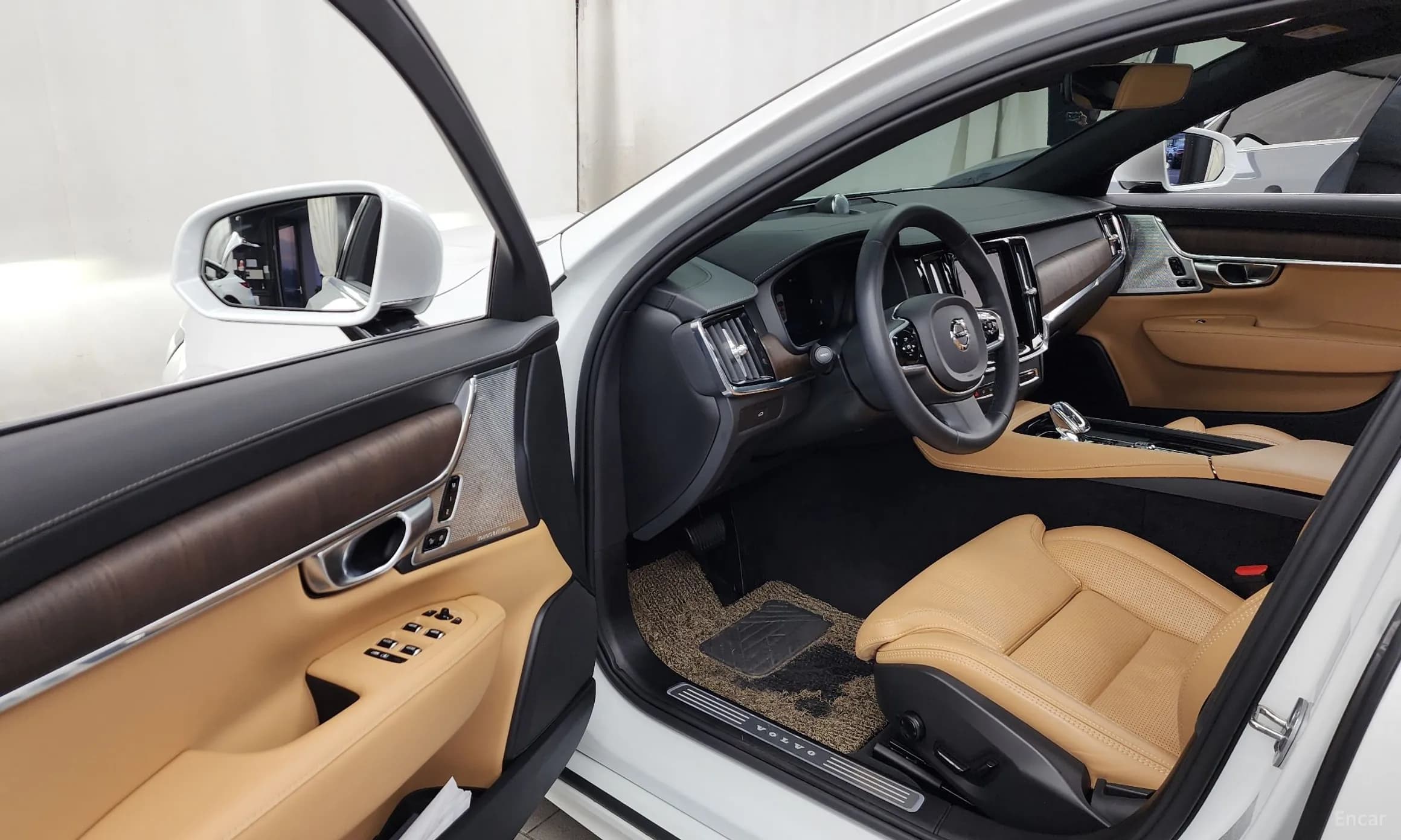 S90