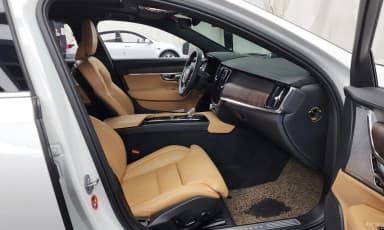S90