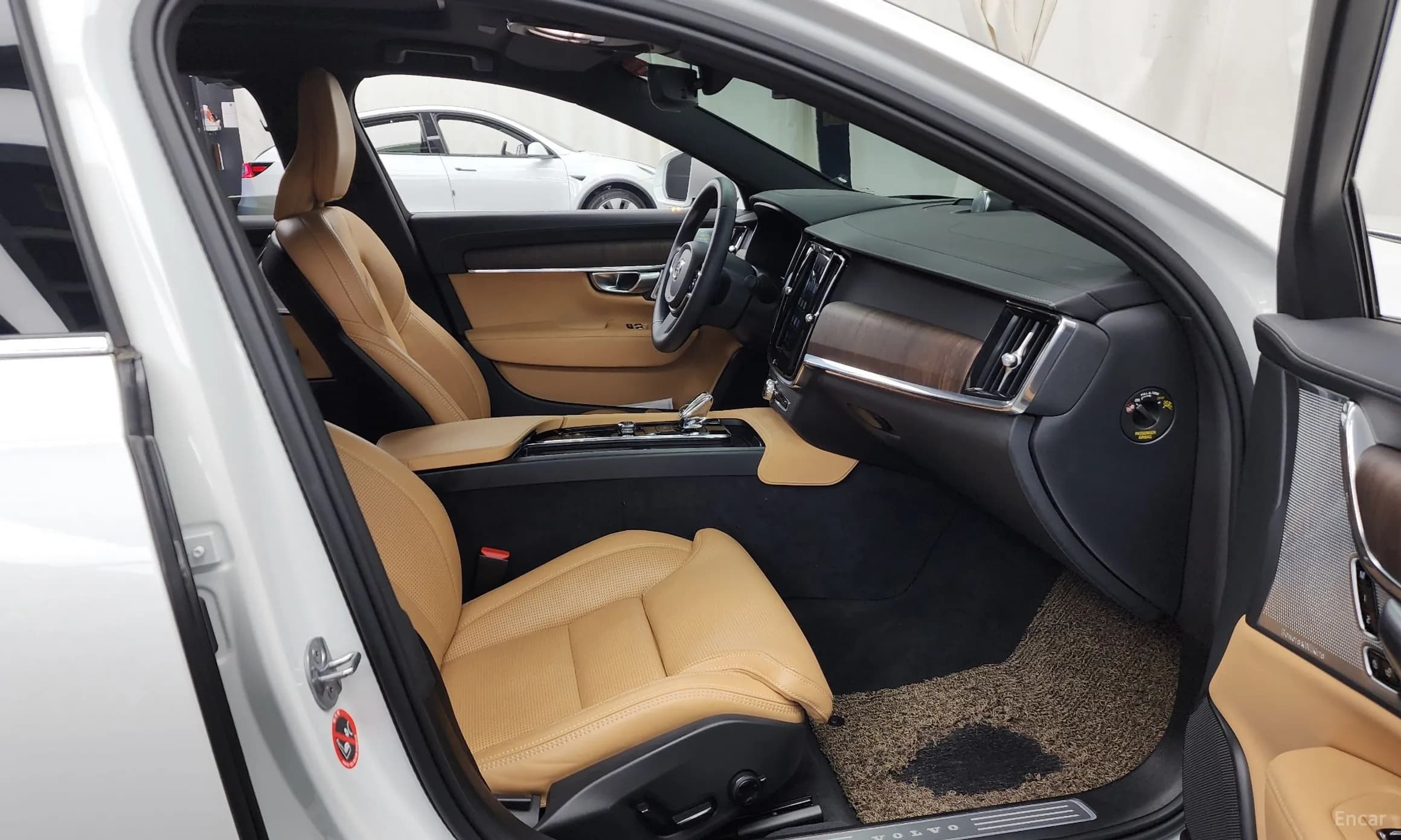 S90