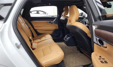 S90
