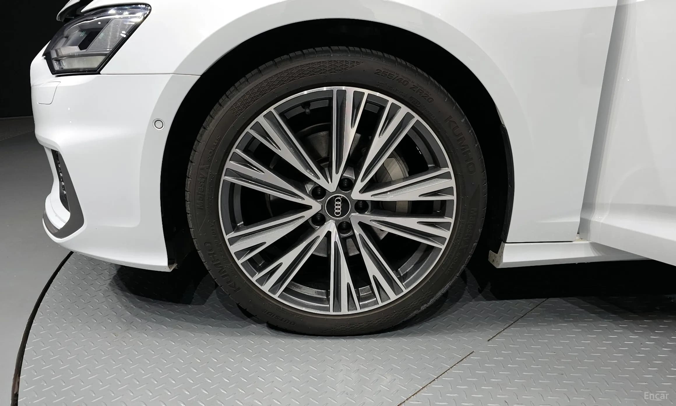 A6 (C8)