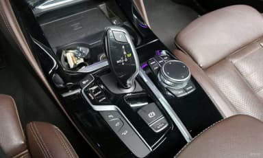 X4 (G02)