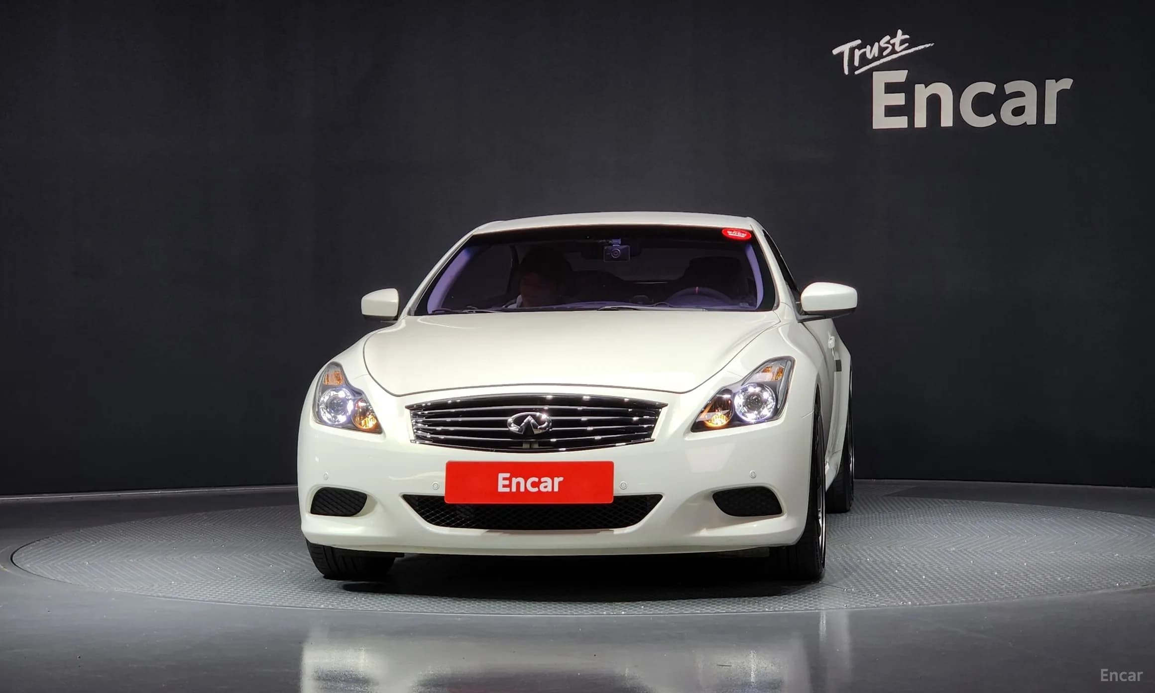 G37