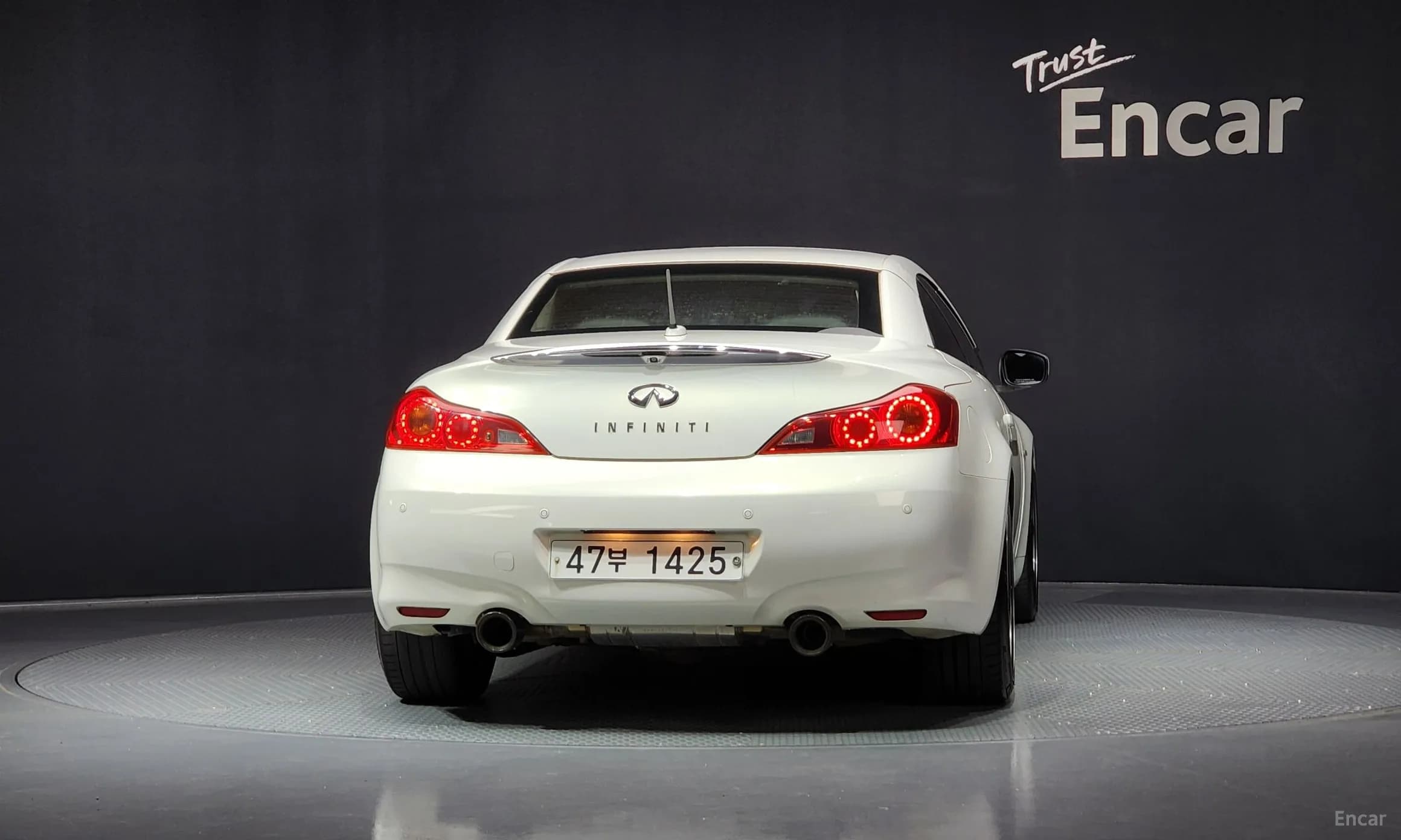 G37
