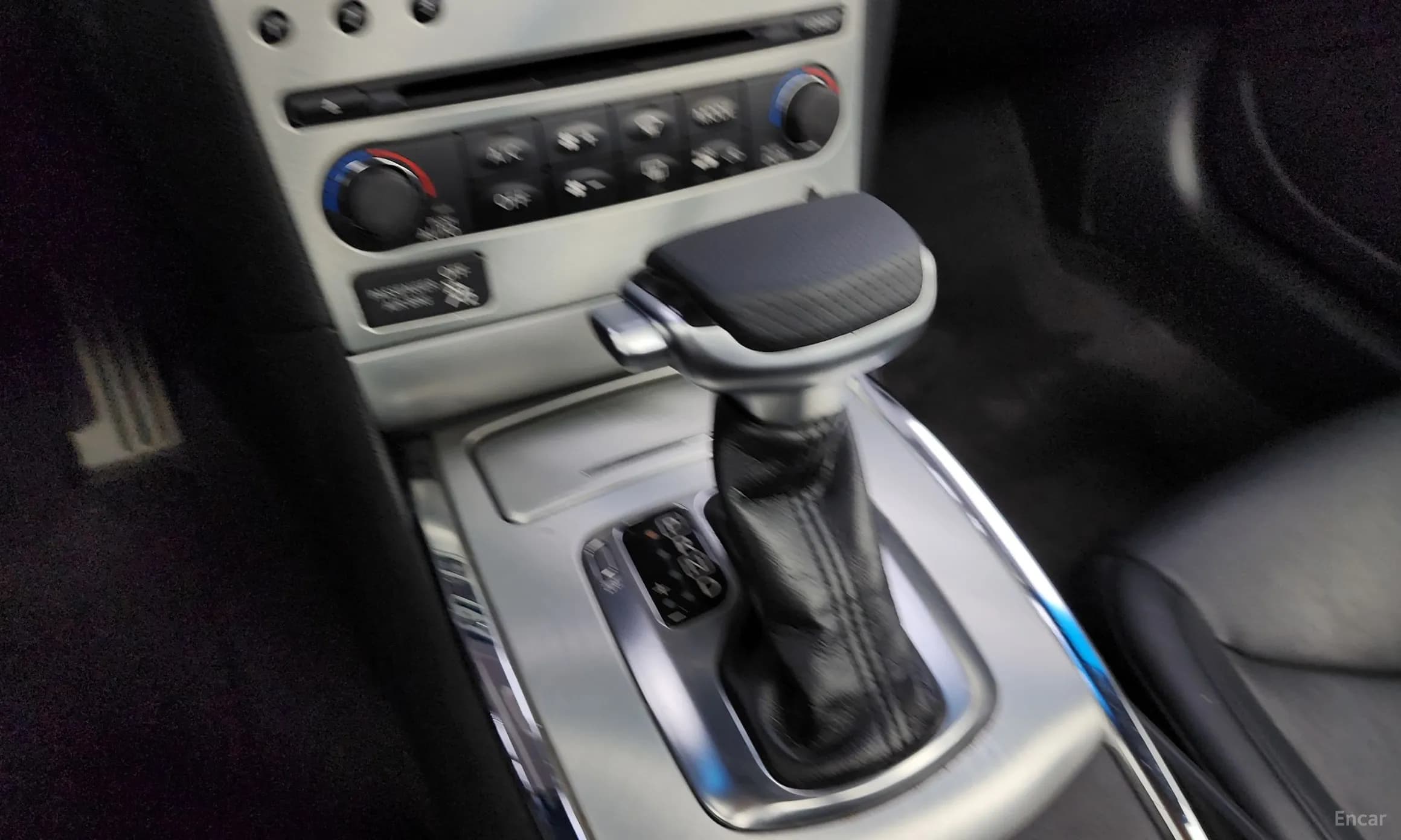 G37
