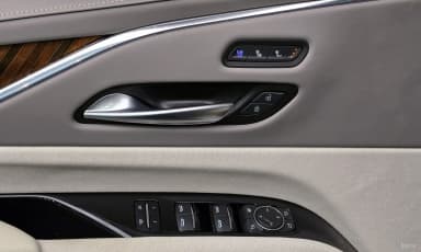 Escalade 5th Generation