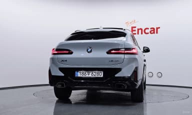 X4 (G02)