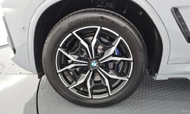 X4 (G02)
