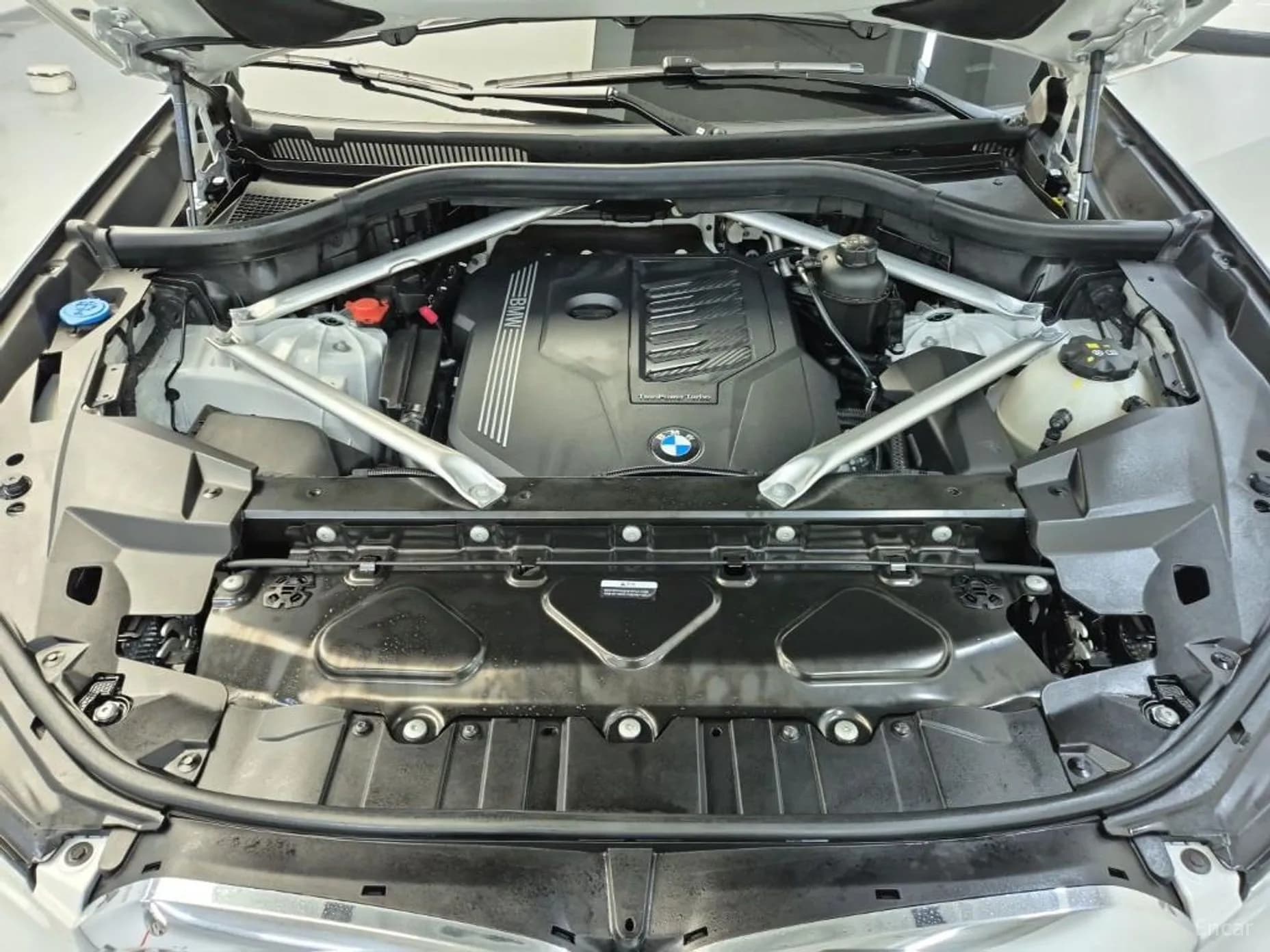X5 (G05)