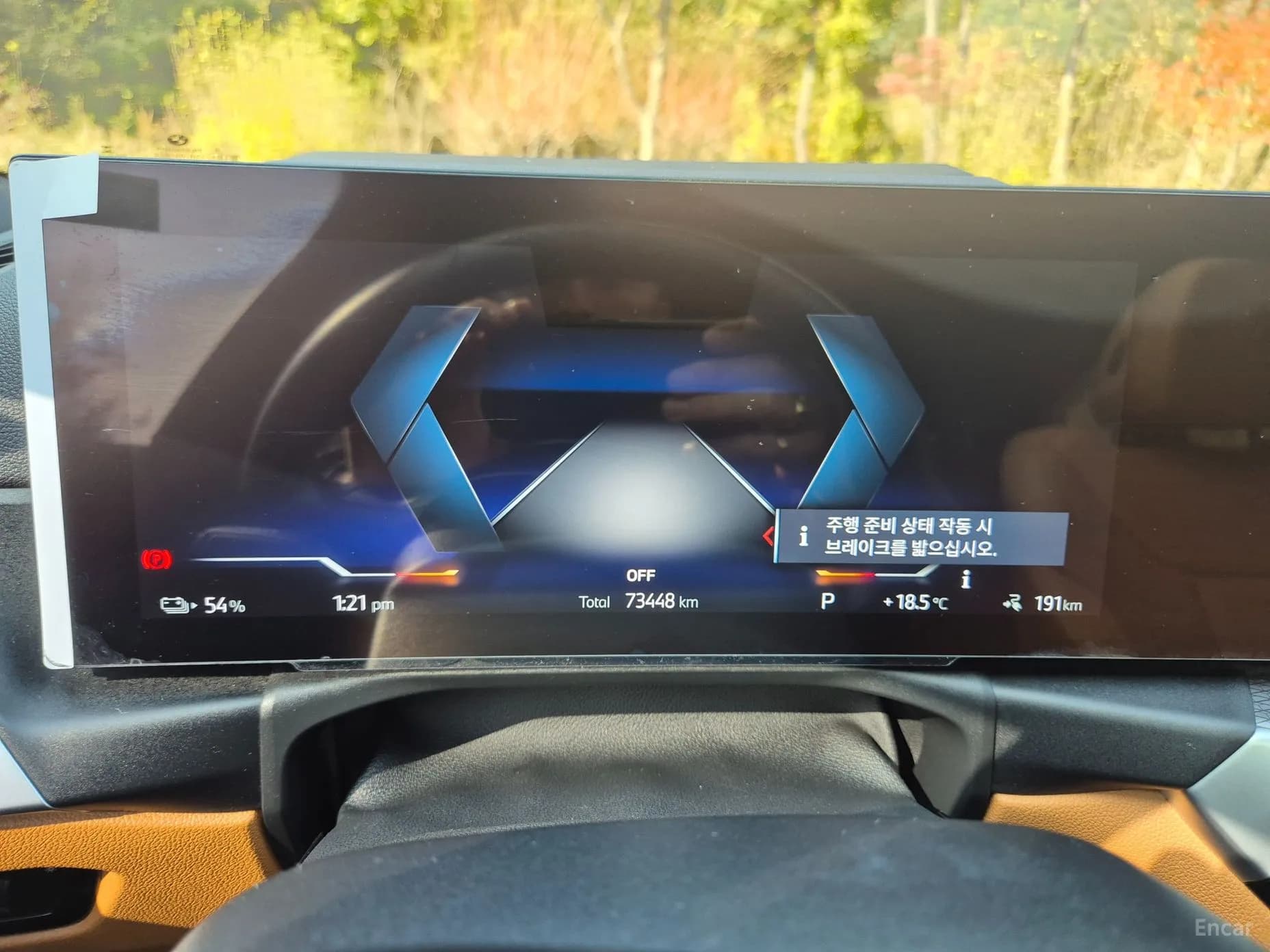 i4