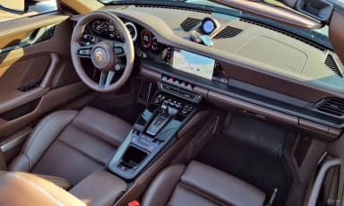 911 (992)