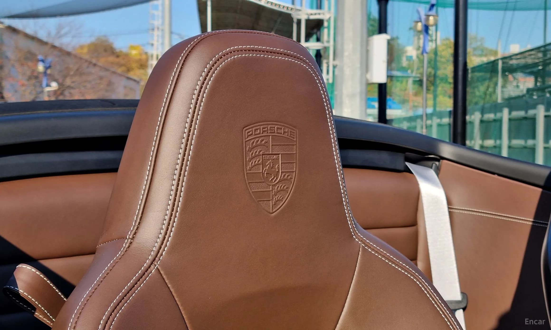 911 (992)