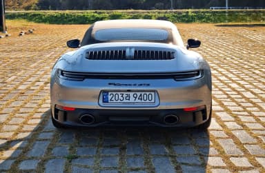 911 (992)