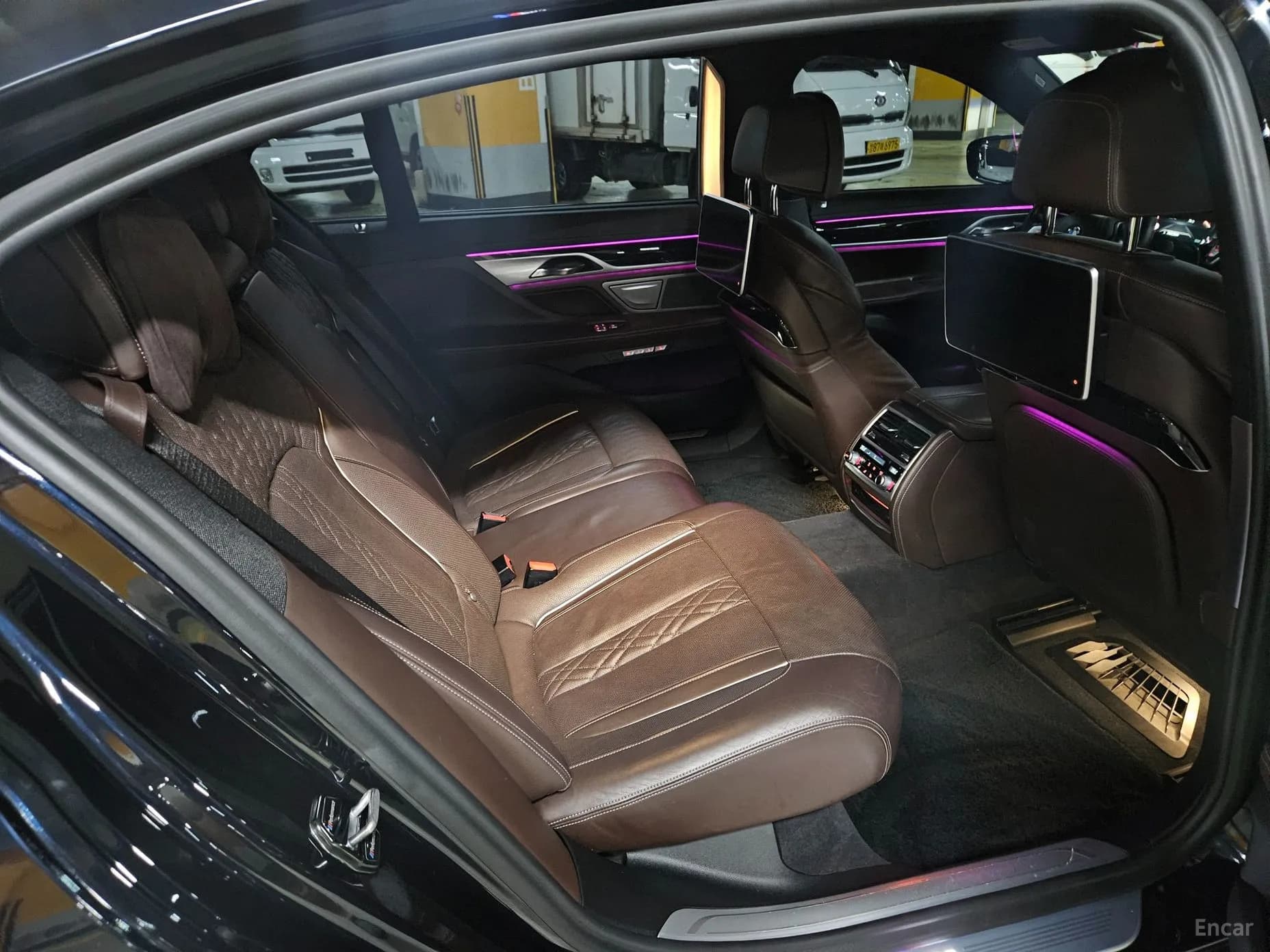 7 Series (G11)