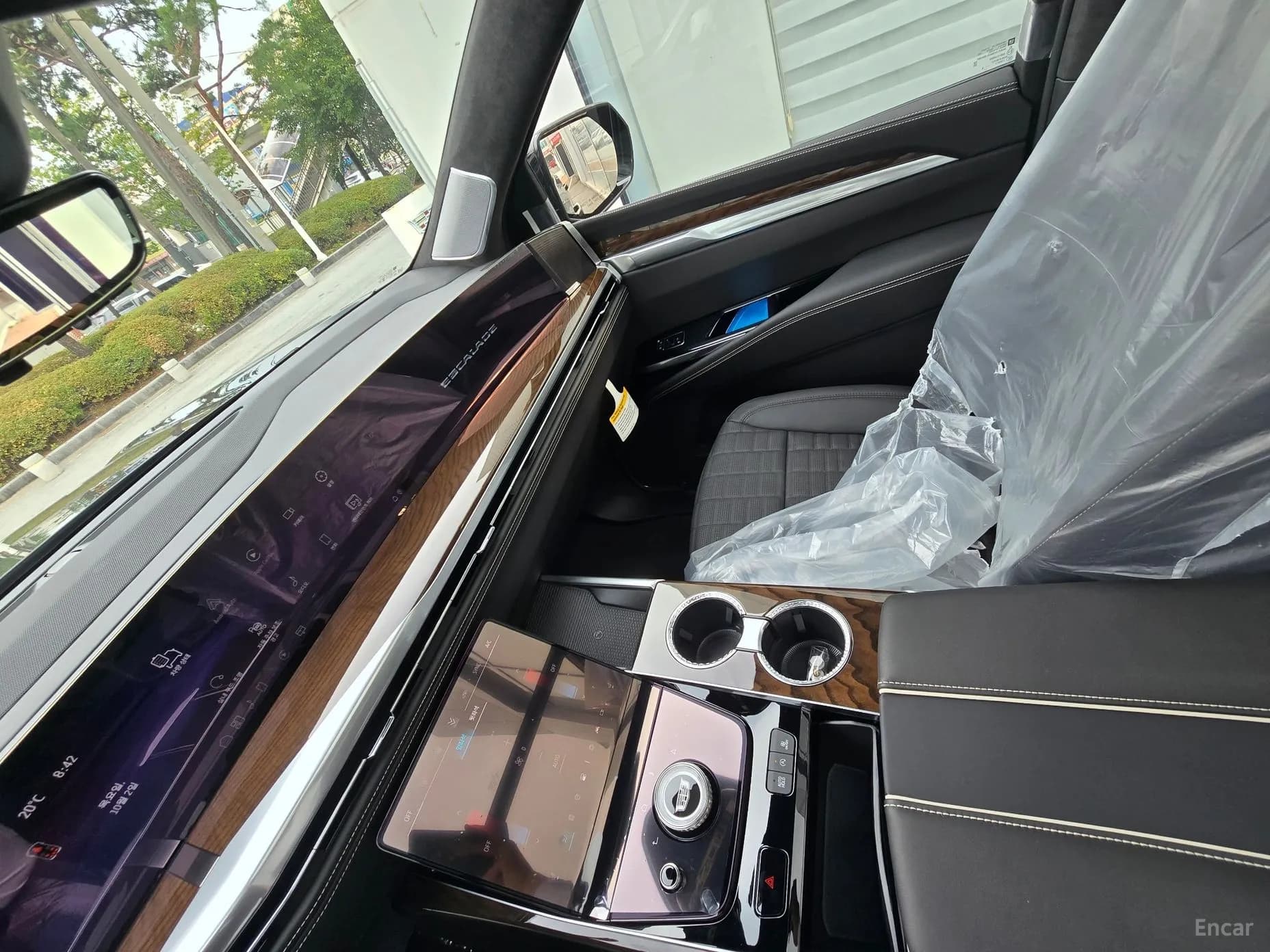 Escalade 5th Generation