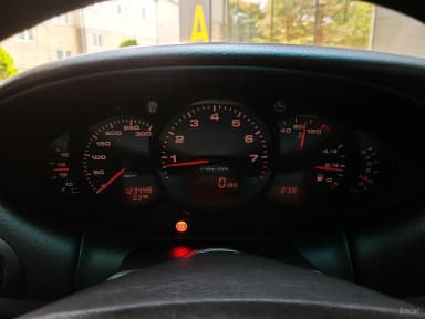 910