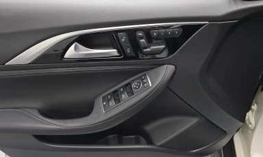 QX30