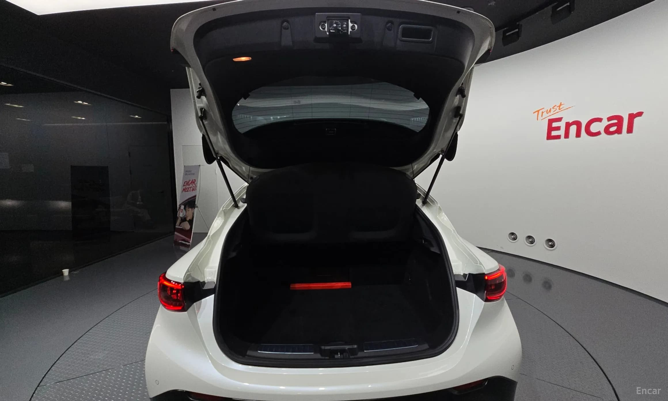 QX30