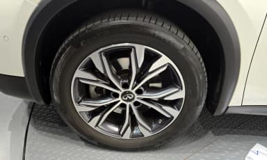 QX30