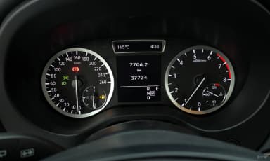 QX30