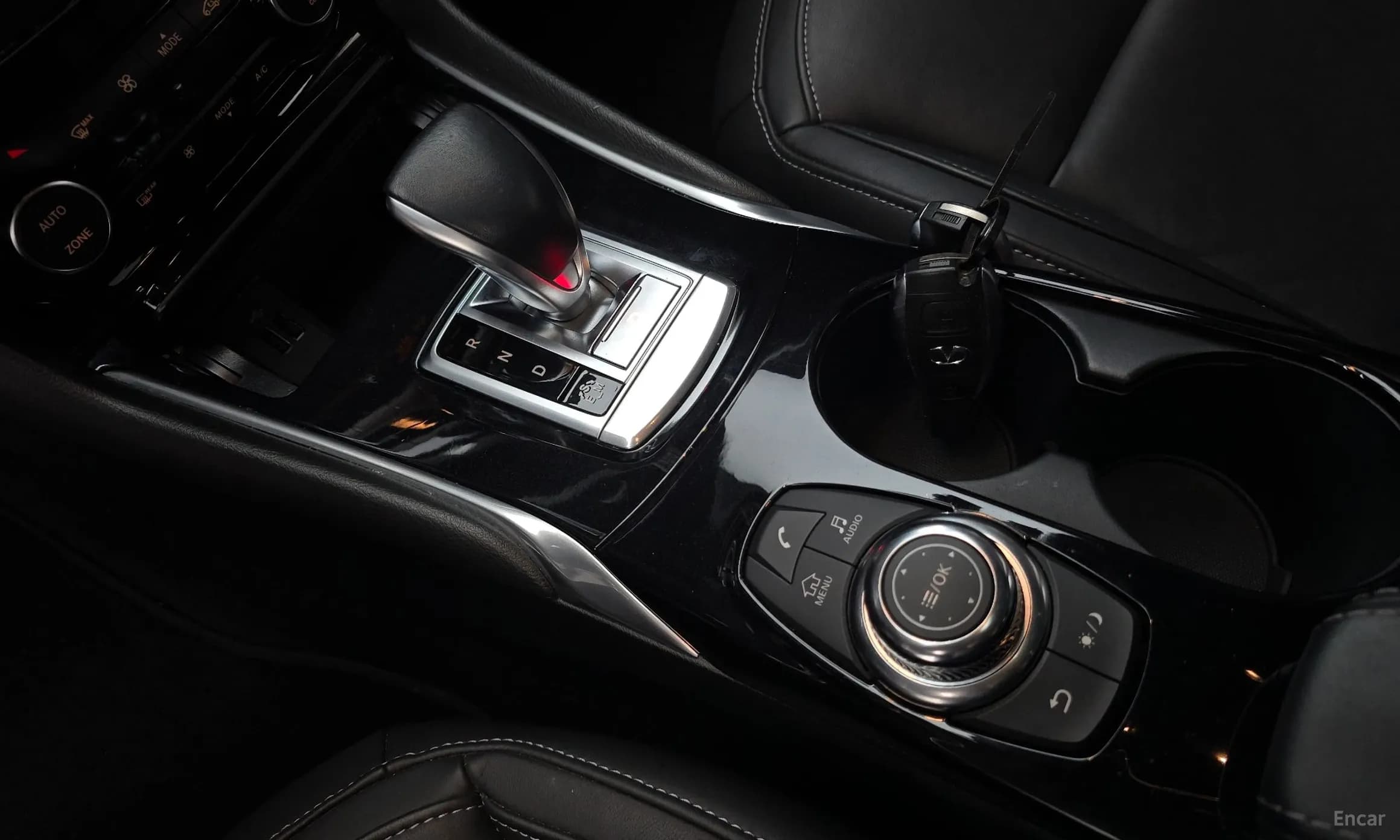 QX30