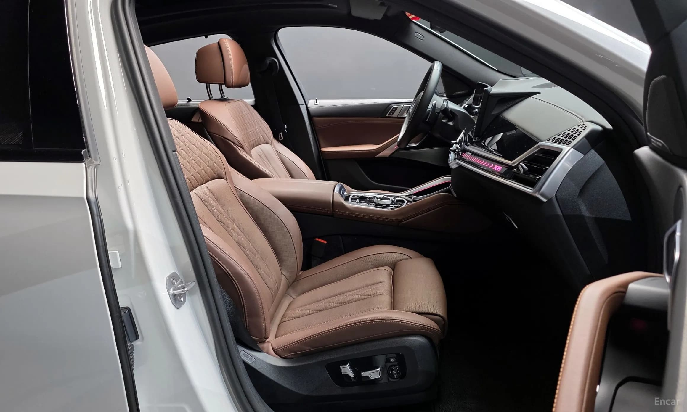 X6 (G06)