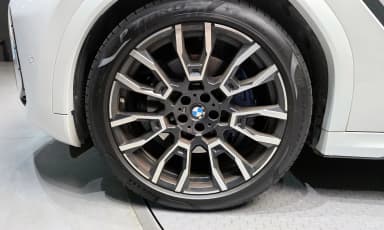X6 (G06)
